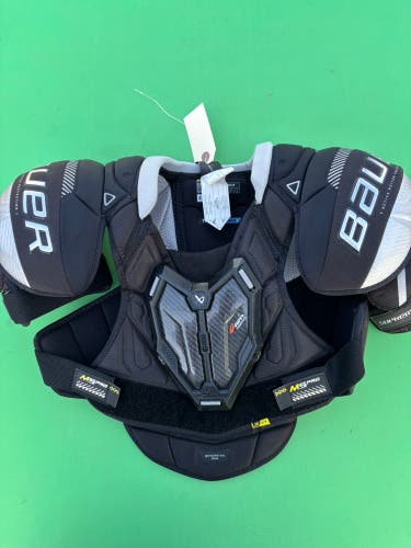 Small Junior Bauer Supreme M5 Pro Shoulder Pads