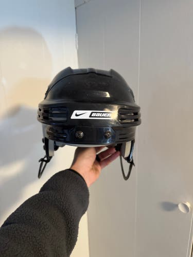 Large Nike Bauer 4500 Helmet (Used)