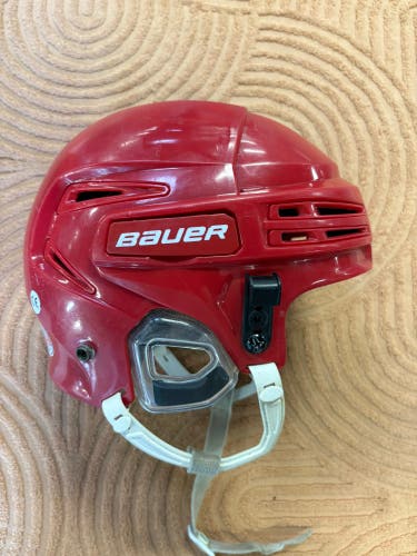 Red Medium Bauer Re-Akt 75 Helmet (Used)