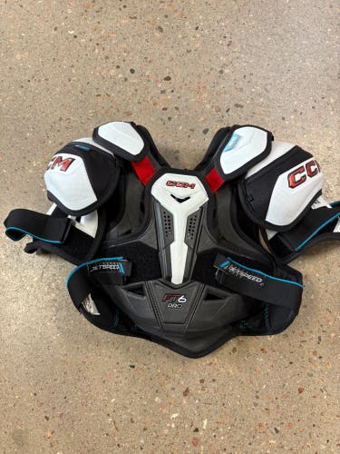 Medium Junior CCM JetSpeed FT6 Pro Shoulder Pads (Used)