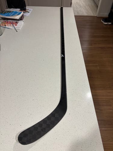 Senior PRO Right Handed VF PRO21 Hockey Stick 85 Flex (Used)