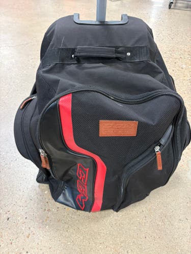 CCM 290 Wheeled Bag | 18x26x17 (Used)