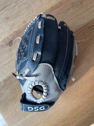 DSG LH Baseball Glove 9.5" (Used)