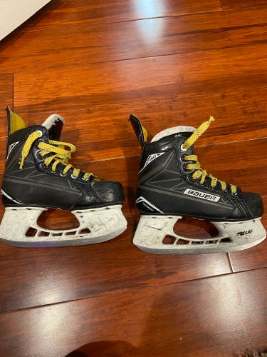 2016 Bauer Supreme S150 Hockey Skates Regular Width Size 1 (Used)