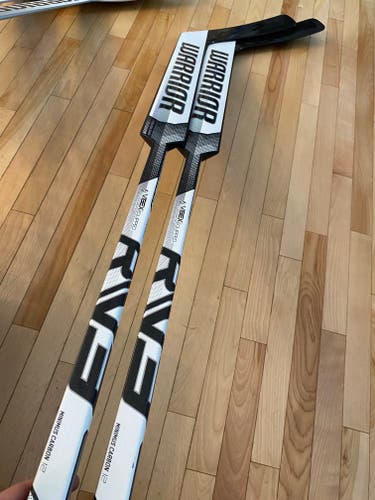 2 Pack New Full Right Warrior Ritual V3 Goalie Stick W32 27.5"