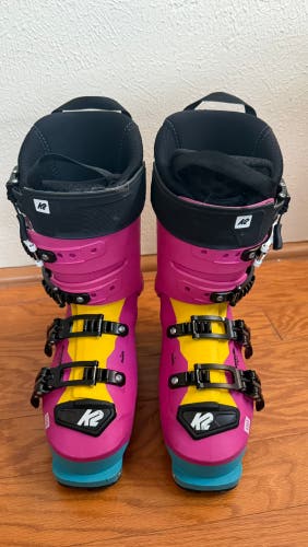 Mondo 24 & 24.5 Women's K2 Mindbender All Mountain Ski Boots Medium Flex (Used)