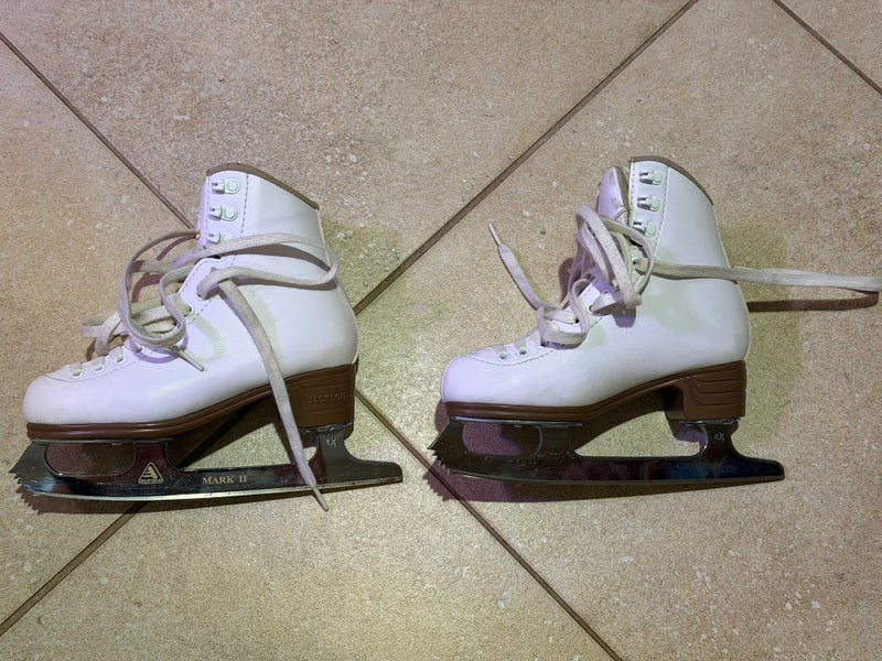 Jackson Ultima Excel Figure Skates C Junior 2 (Used)