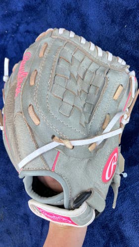Gray Rawlings Sure Catch RH Pitcher's Baseball Glove 10.5" (Used)