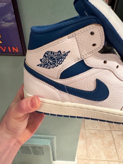 mens jordan shoes size 9.5