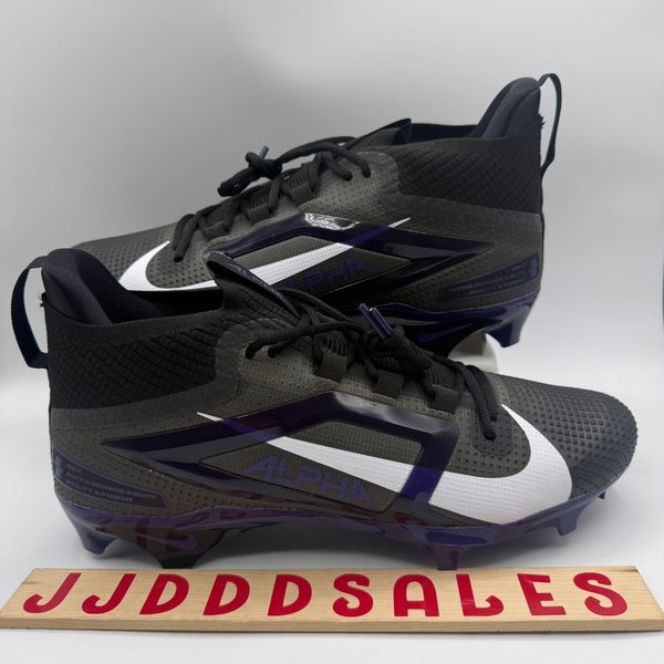 Nike Alpha Menace Elite 4 Football Cleats Black Purple FZ7701-005 Men’s 13.5
New Without Box