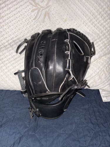 2025 RH Pitcher's Baseball Glove 12" (Used)