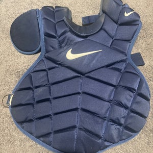 Nike Pro Gold 17” Catchers Set Navy Blue Used