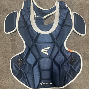 Easton Mako Adult 15” Fastpitch Catchers Chest Protector Navy/White