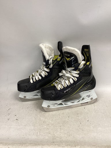 Used CCM TACKS 4092 Senior Hockey Skate Senior 4.5 11851-S000042400