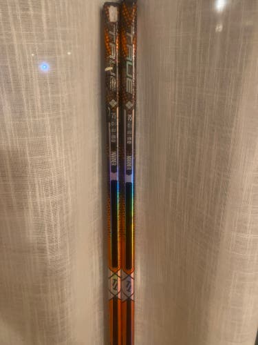 Senior True HZRDUS PX Right Handed Hockey Stick P92 75 Flex (Used)