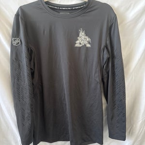 Pro Stock Arizona Coyotes Fanatics Base Layer Long Sleeve Compression Shirt