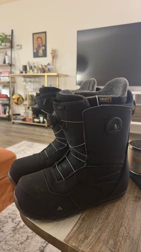 Men's Size 13.0 (W 14.0) Burton Ruler Snowboard Boots Medium Flex All Mountain (Used)