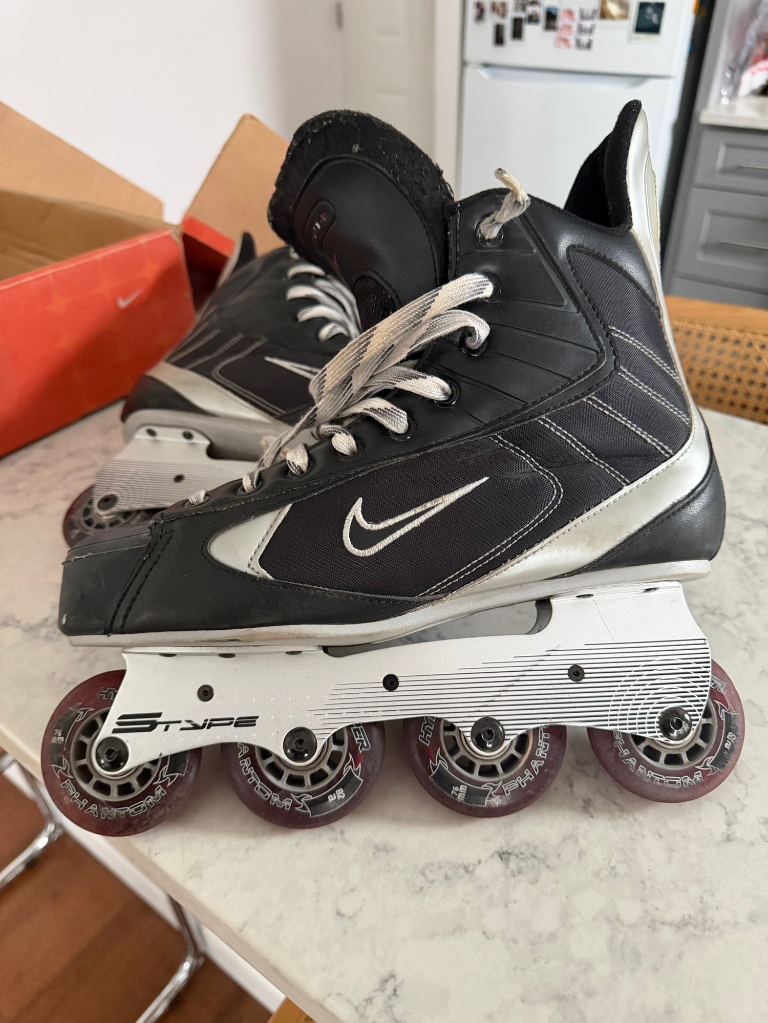 nike v2 skates