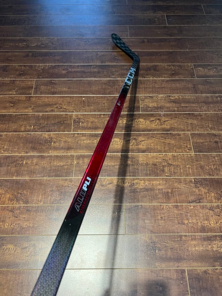 Senior CCM JetSpeed FT8 Pro Left Hand Hockey Stick P28 75 Flex (New)