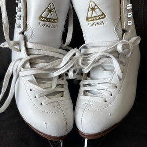 Jackson Ultima Artiste Figure Skates B Adult 4.5 (Used)