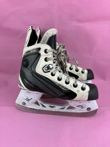 CCM Ribcor 44K White Hockey Skates JR 3