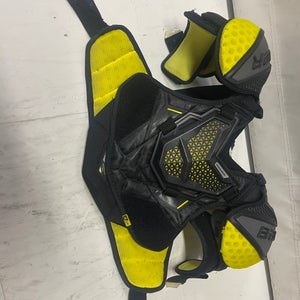 Small Junior Bauer Supreme Ultrasonic Shoulder Pads (Used)