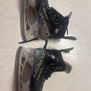 2021 Bauer Vapor 3X Hockey Skates Regular Width Size 3 (Used)