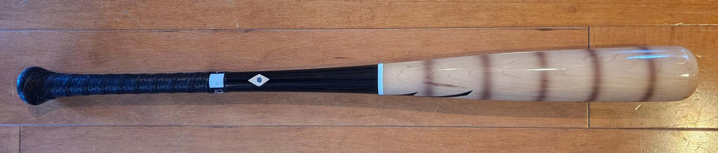 Mizuno MZB243 Pro Select Men's Maple Bat 32" (New)