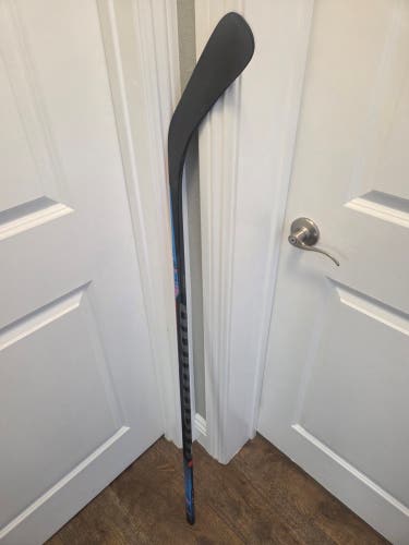Youth Warrior Covert QRE Pro T1 Right Handed Hockey Stick W03 30 Flex (Used)