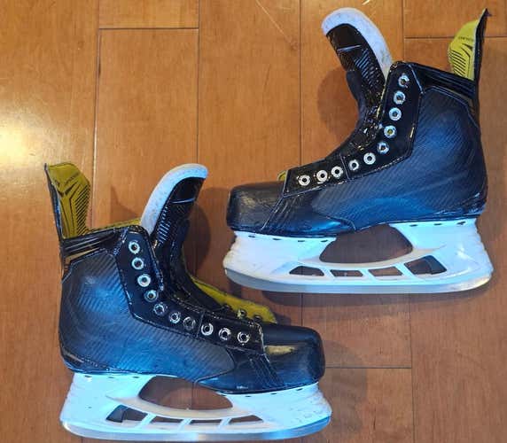 Bauer Supreme Ignite Hockey Skates Size 9.5 + Softsole Orthotics + Pure Hockey Skate Guards (Used)