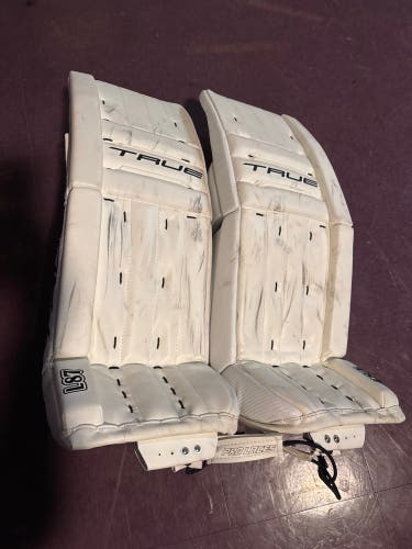 32" True L87 Goalie Leg Pads (Used)