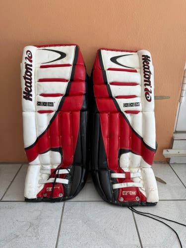 33" CCM / Heaton Helite 10 Goalie Leg Pads Pro Stock (Used)