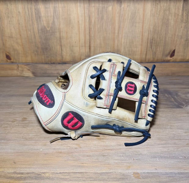 Wilson A2000 1786 11.5" Baseball Glove