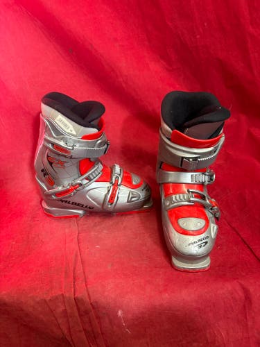 Ski Boots: Mondo 23 & 23.5 Dalbello Ski Boots (Used)