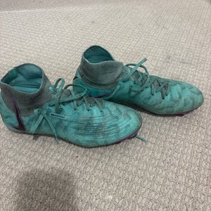 Black Unisex Size M 7.5 (W 8.5) Nike Phantom Luna Elite Cleats (Used)