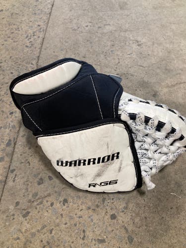 Youth Warrior Ritual G6 E+ Full Right Goalie Glove