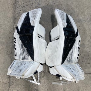 30"+1" Intermediate CCM Extreme Flex 5.9 Goalie Leg Pads