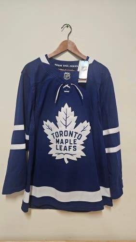 Toronto Maple Leafs Size 46 Women's Adidas Prime Green Jersey (New)