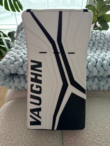 2023 Vaughn V10 Pro Carbon Regular (New)