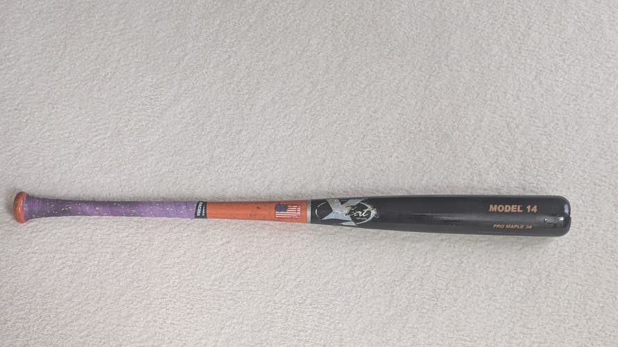 X Bats Model 14 BBCOR Certified Bat (-3) 31 oz 34" (Used)