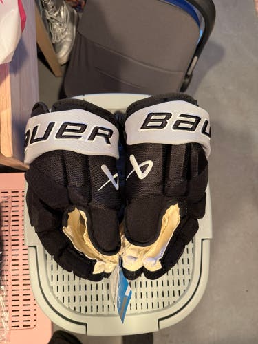 (Trevor Lewis)Bauer Vapor Hyperlite Gloves 14" Pro Stock (New)