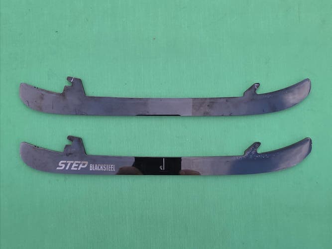 CCM Black Step Steel Replacement Steel Blades 230 mm