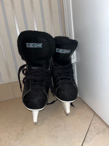 CCM PRO 102 Ice Hockey Skates