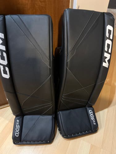 31" CCM Axis 2.9 Goalie Leg Pads (Used)