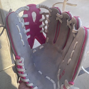 2025 RH Infield Softball Glove 11.75" (New)