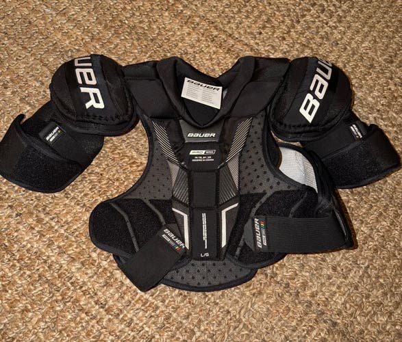 New size large Bauer Pro Stock Pro Series Shoulder Pads
