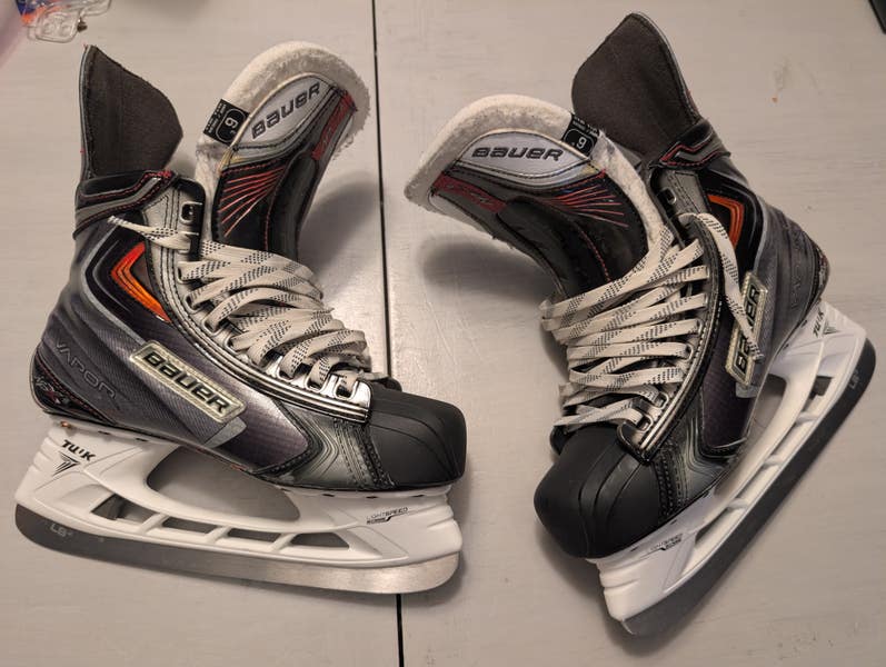 Bauer Vapor APX2 Hockey Skates 6E Pro Stock Wide | SidelineSwap 