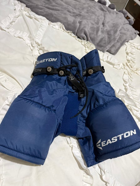 Youth Small Easton Synergy HSX Hockey Pants (Used)
