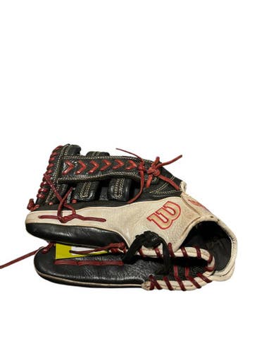 Used Wilson A1000 BB/SB Glove RH Throw Black 12 1/4" 11834-S000044719