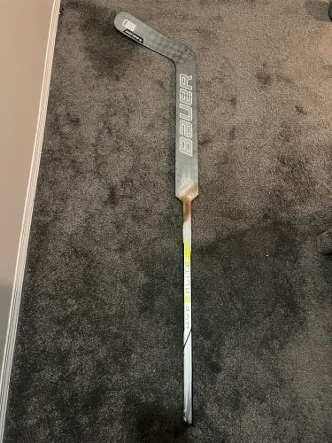 Senior Bauer Hyperlite 2 Regular Goalie Stick 26" Paddle (Used)